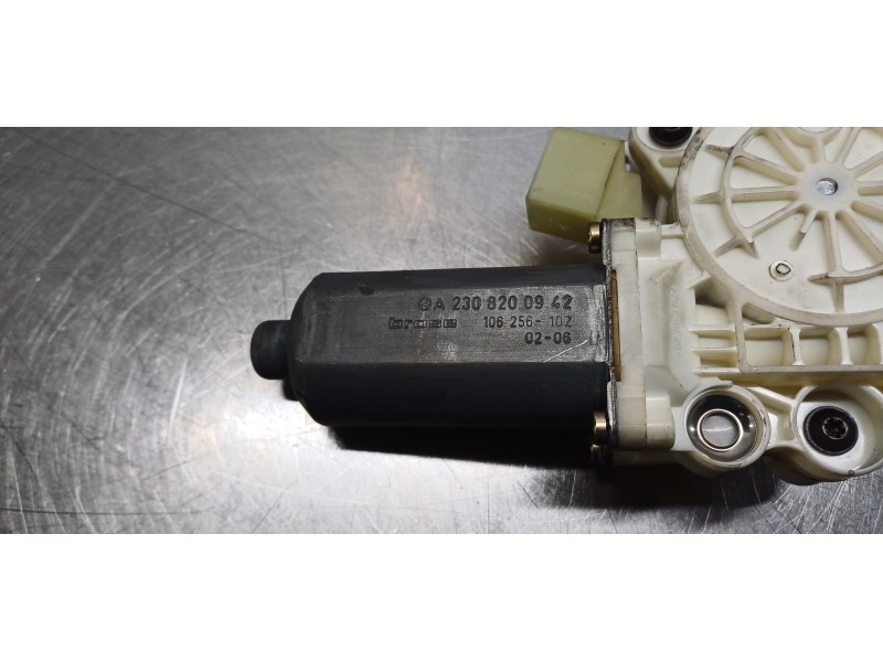 Recambio de elevalunas delantero derecho para mercedes clase clk (w209) coupe 320 (209.365) referencia OEM IAM A2097200846  