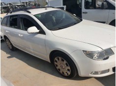 skoda superb combi (3t5) del año 2011 2