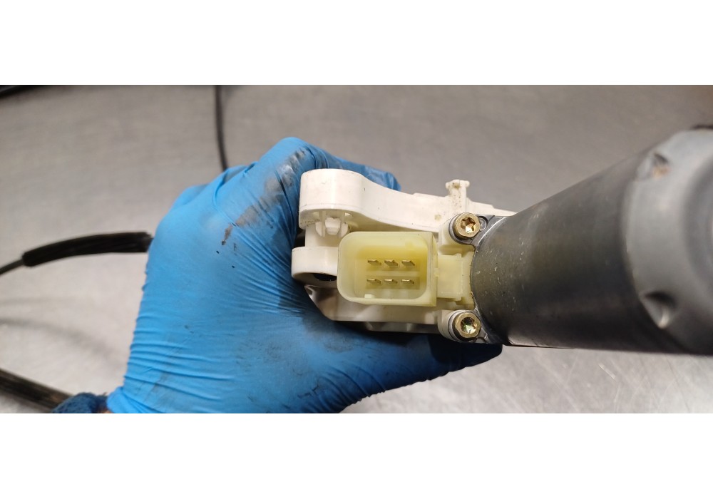 Recambio de elevalunas delantero izquierdo para mercedes clase clk (w209) coupe 320 (209.365) referencia OEM IAM A2097200746  