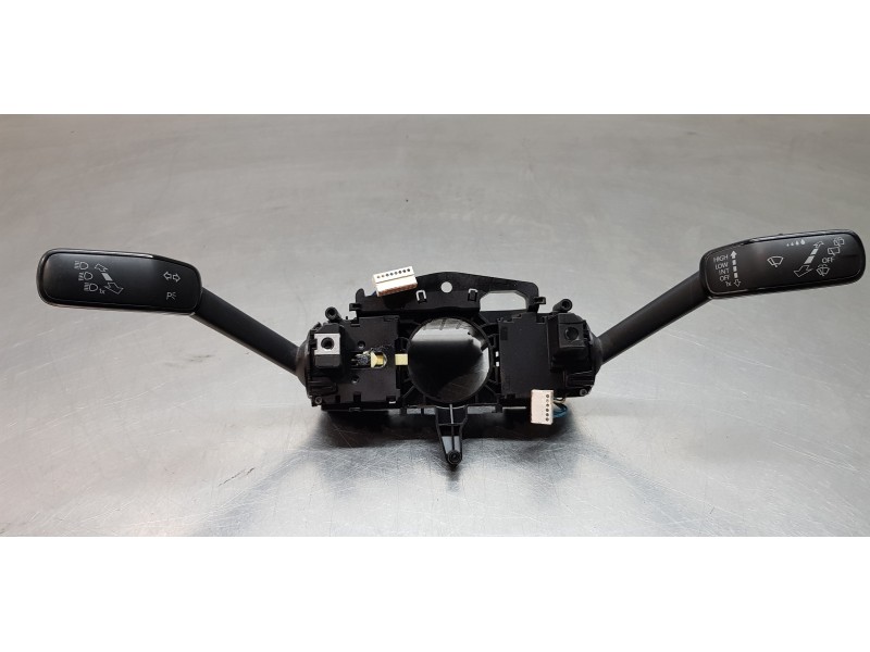 Recambio de mando multifuncion para seat leon sportstourer (kl8) xcellence referencia OEM IAM 5Q1953507FL 5Q1853513AA 5Q1953507F