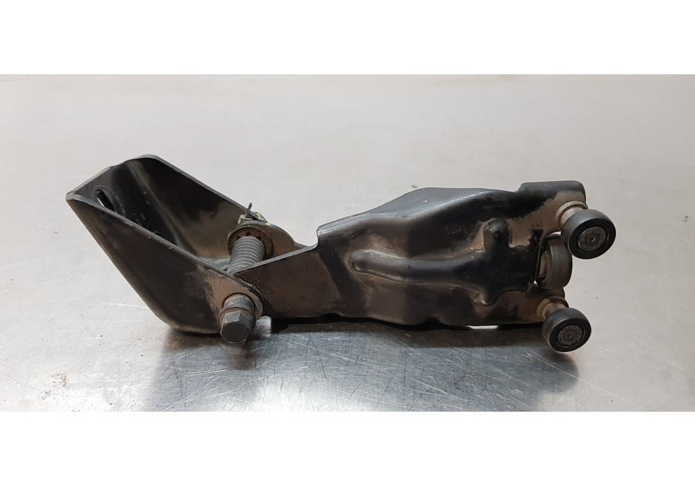 Recambio de soporte / guia puerta corredera para chrysler grand voyager limited referencia OEM IAM 05020672AB  