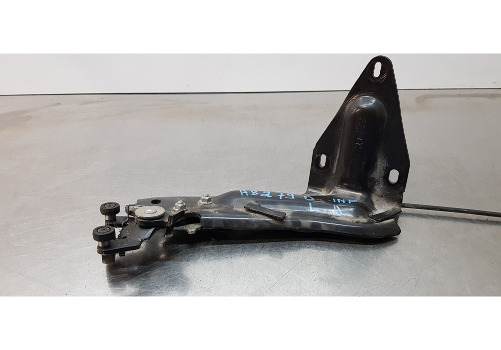 Recambio de soporte / guia puerta corredera para chrysler grand voyager limited referencia OEM IAM 5020920AB  