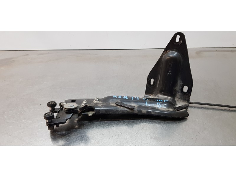 Recambio de soporte / guia puerta corredera para chrysler grand voyager limited referencia OEM IAM 5020920AB  