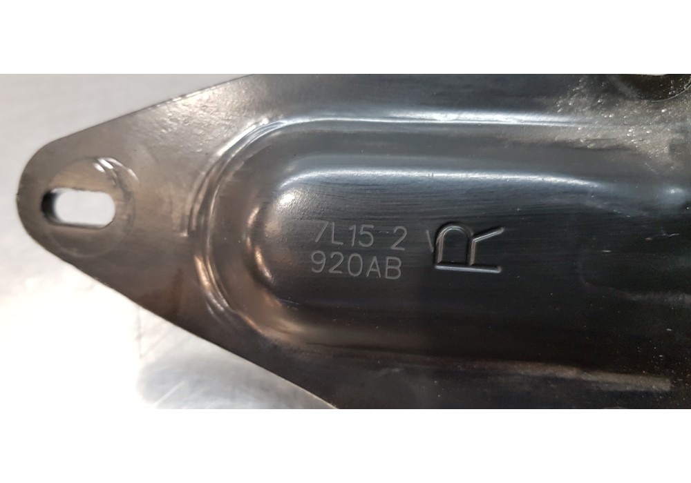 Recambio de soporte / guia puerta corredera para chrysler grand voyager limited referencia OEM IAM 5020920AB  