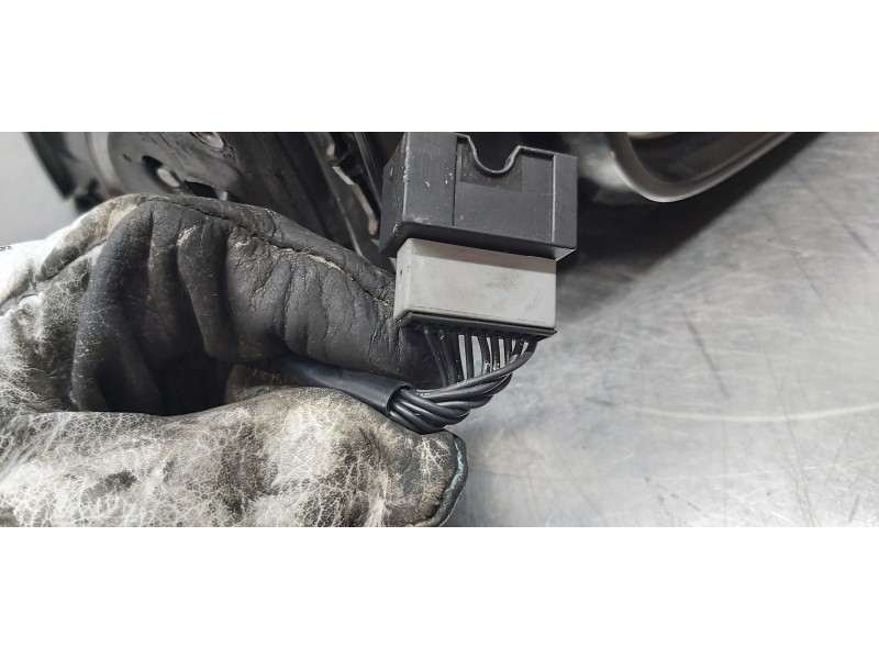 Recambio de retrovisor derecho para mercedes clase clk (w209) coupe 320 (209.365) referencia OEM IAM A2098100276  