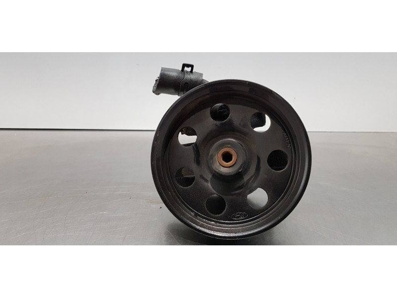 Recambio de bomba direccion para ford focus berlina (cak) trend referencia OEM IAM 1371089  