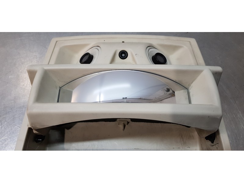 Recambio de luz interior para chrysler grand voyager limited referencia OEM IAM 1LX531W1AA  