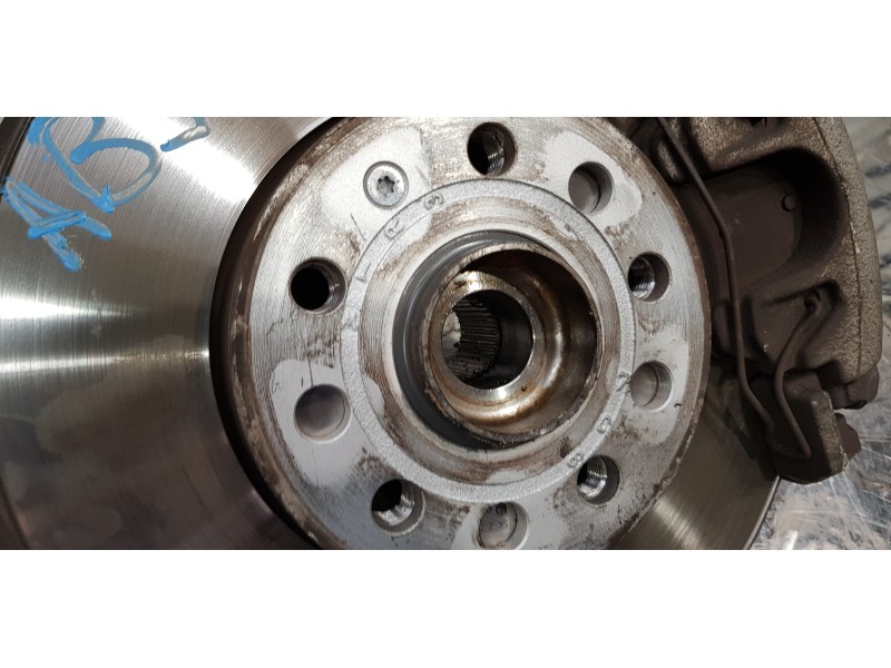 Recambio de mangueta delantera derecha para audi a3 sportback (8p) 2.0 tdi ambiente referencia OEM IAM 1K0407256AA  