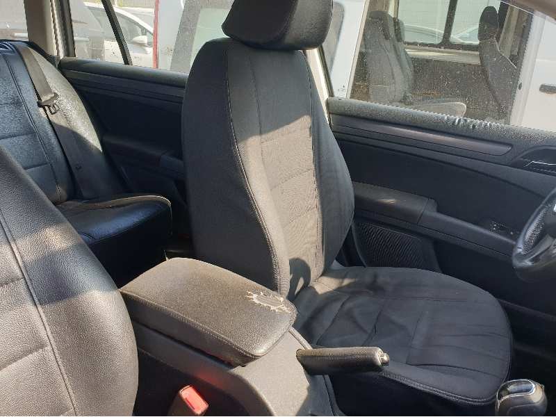 skoda superb combi (3t5) del año 2011