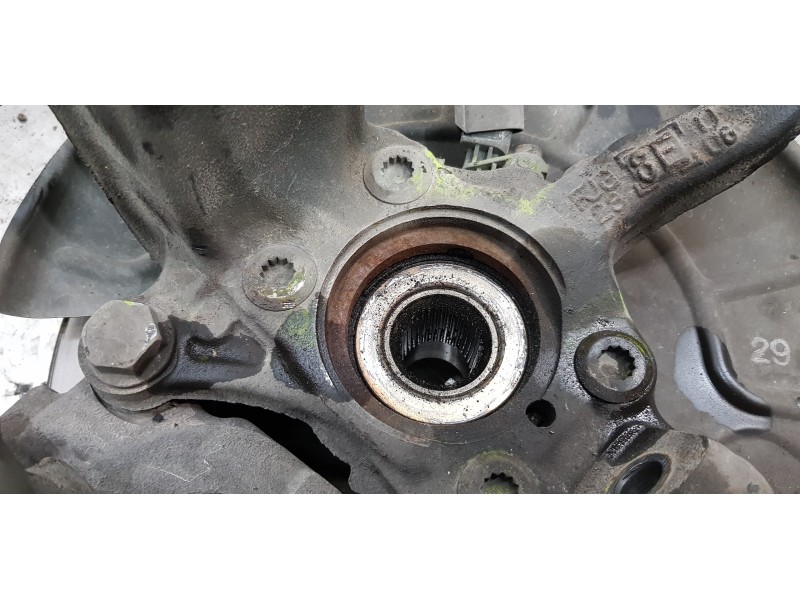 Recambio de mangueta delantera derecha para audi a3 sportback (8p) 2.0 tdi ambiente referencia OEM IAM 1K0407256AA  