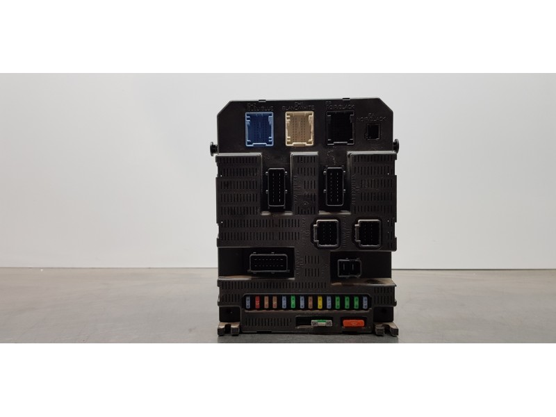 Recambio de caja reles / fusibles para citroen c4 berlina collection referencia OEM IAM 9659285580   Recambio de caja reles / fusibles para citroen c4 berlina collection referencia OEM IAM 9659285580