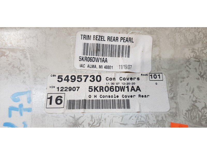 Recambio de luz interior para chrysler grand voyager limited referencia OEM IAM 5KR06DW1AA  