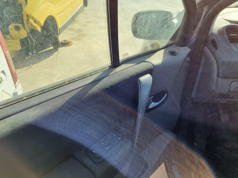 renault scenic ii del año 2007