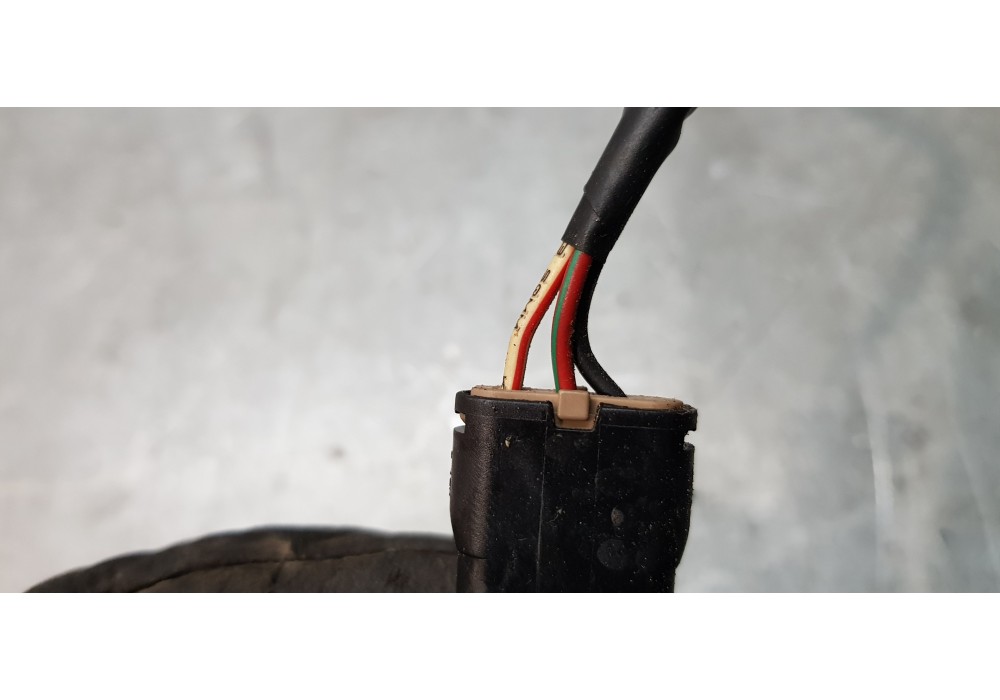 Recambio de maneta exterior delantera izquierda para kia carnival 2.9 crdi vgt active referencia OEM IAM 826504D000   Recambio de maneta exterior delantera izquierda para kia carnival 2.9 crdi vgt active referencia OEM IAM 826504D000