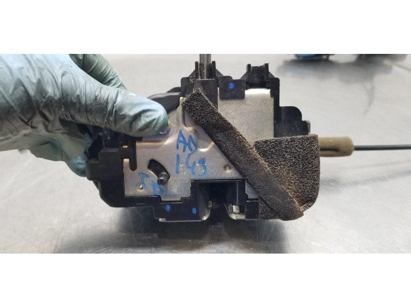 Recambio de cerradura puerta trasera derecha para renault koleos dynamique referencia OEM IAM 825029849R   Recambio de cerradura puerta trasera derecha para renault koleos dynamique referencia OEM IAM 825029849R