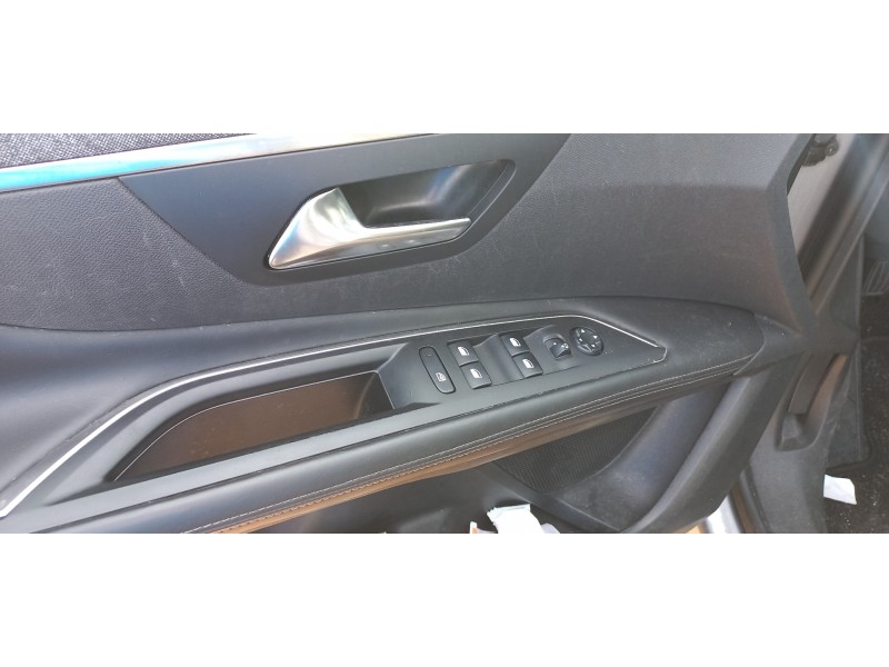 peugeot 3008 del año 2016