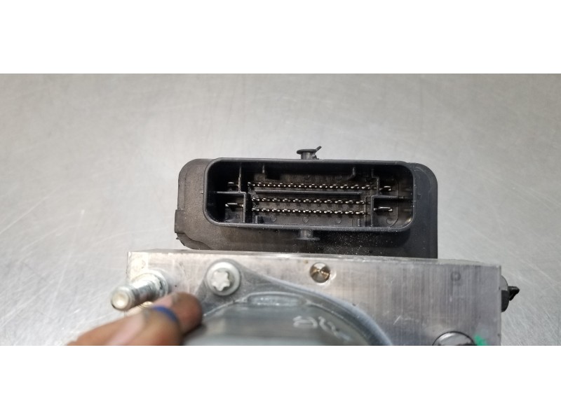 Recambio de abs para dacia duster ii essential referencia OEM IAM 476602738R  