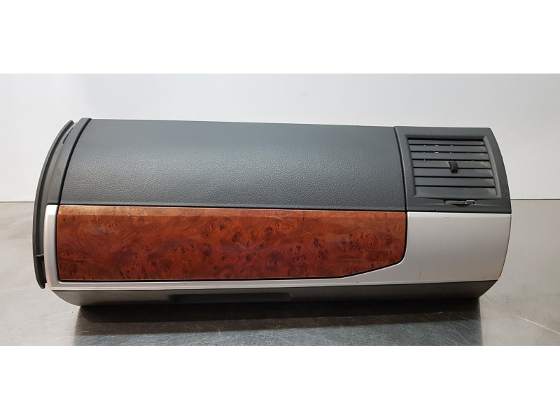 Recambio de guantera para chrysler grand voyager limited referencia OEM IAM 1LE491VSAA  