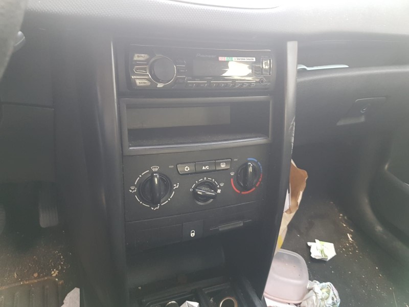 peugeot 207 del año 2008