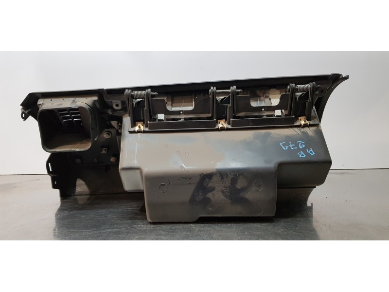 Recambio de guantera para chrysler grand voyager limited referencia OEM IAM 1LE491VSAA  