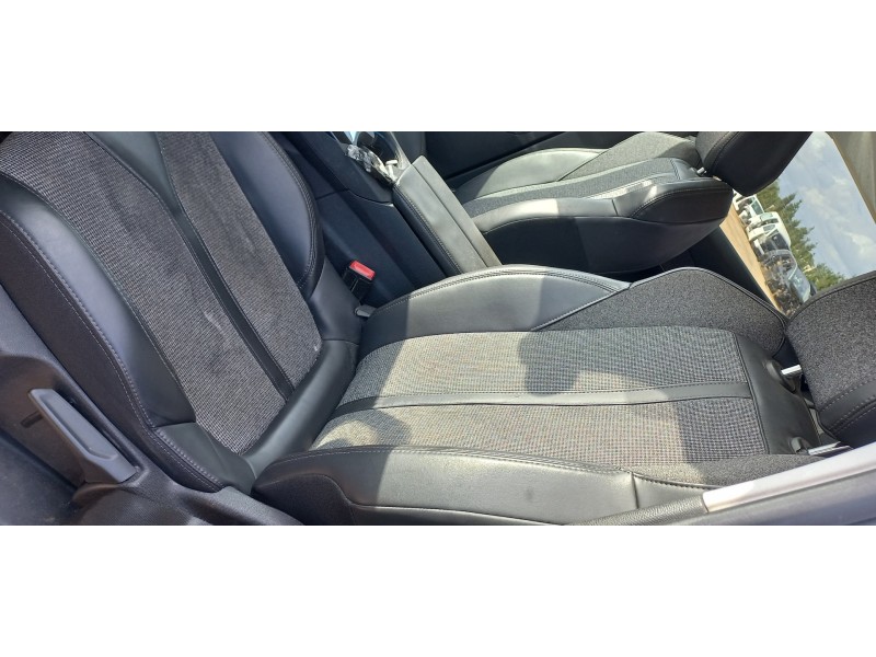 peugeot 3008 del año 2016