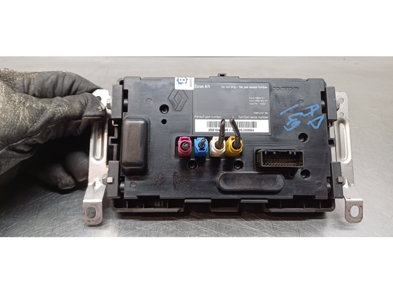 Recambio de pantalla multifuncion para renault koleos dynamique referencia OEM IAM 259154618R  