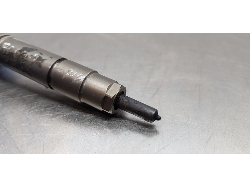 Recambio de inyector para mercedes clase b (w245) 200 cdi (245.208) referencia OEM IAM A6400700787  