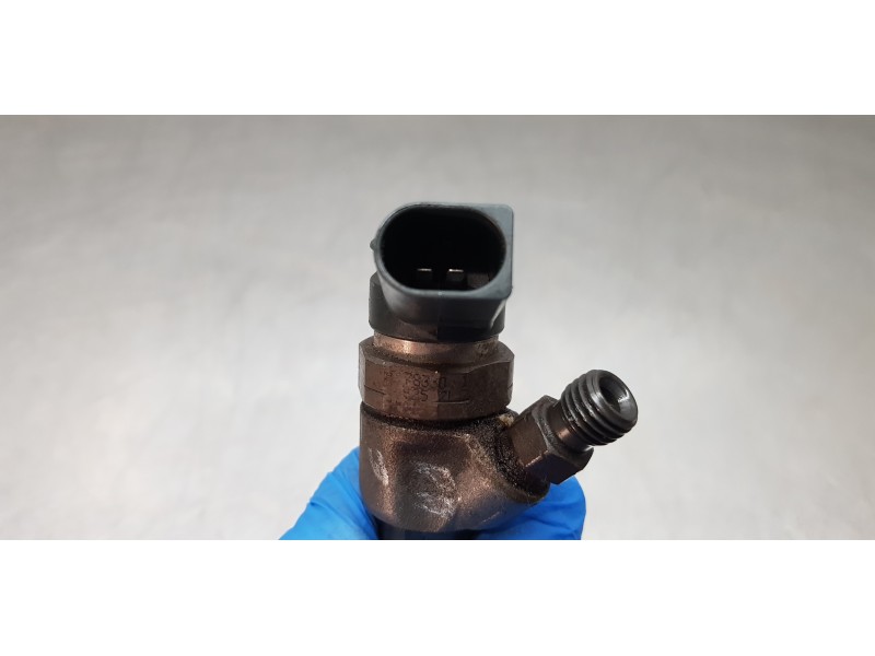 Recambio de inyector para mercedes clase b (w245) 200 cdi (245.208) referencia OEM IAM A6400700787  
