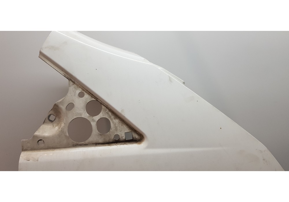 Recambio de aleta delantera derecha para ford transit kastenwagen (ttg) 310 l2 ambiente referencia OEM IAM 2242243 PBK31V16005AL