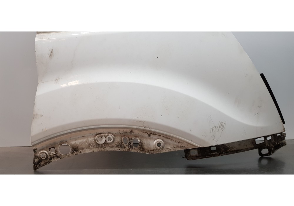 Recambio de aleta delantera derecha para ford transit kastenwagen (ttg) 310 l2 ambiente referencia OEM IAM 2242243 PBK31V16005AL