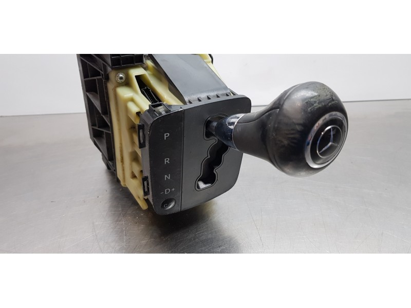 Recambio de palanca cambio para mercedes clase b (w245) 200 cdi (245.208) referencia OEM IAM A1693701009  