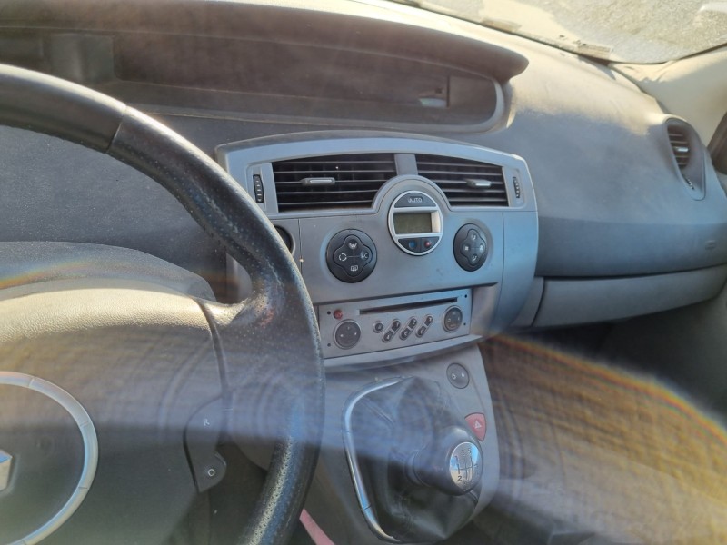 renault scenic ii del año 2007