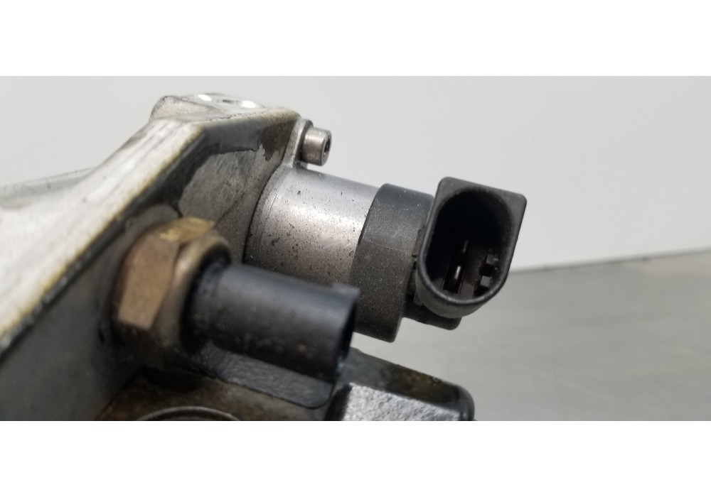 Recambio de bomba inyeccion para mercedes clase cls (w219) 320 cdi (219.322) referencia OEM IAM A6420700501 0445010145 