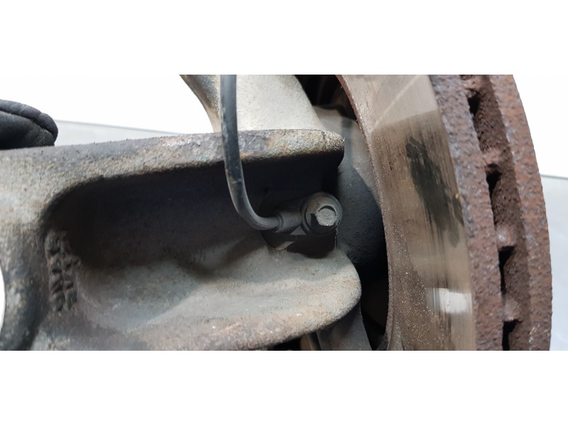 Recambio de mangueta delantera izquierda para ford focus berlina (cak) ghia referencia OEM IAM 98AG3K186BJ  