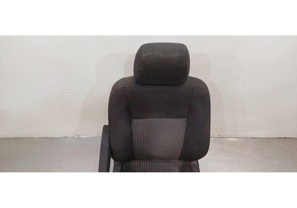 Recambio de asiento delantero izquierdo para ford transit kastenwagen (ttg) 310 l2 ambiente referencia OEM IAM 2006010 BK2161715