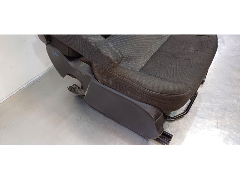 Recambio de asiento delantero izquierdo para ford transit kastenwagen (ttg) 310 l2 ambiente referencia OEM IAM 2006010 BK2161715