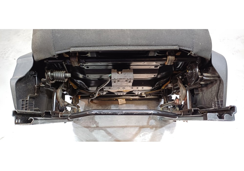 Recambio de asiento delantero izquierdo para ford transit kastenwagen (ttg) 310 l2 ambiente referencia OEM IAM 2006010 BK2161715