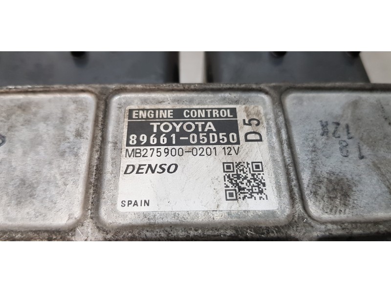 Recambio de centralita motor uce para toyota avensis (t27) executive referencia OEM IAM 8966105050   Recambio de centralita motor uce para toyota avensis (t27) executive referencia OEM IAM 8966105050