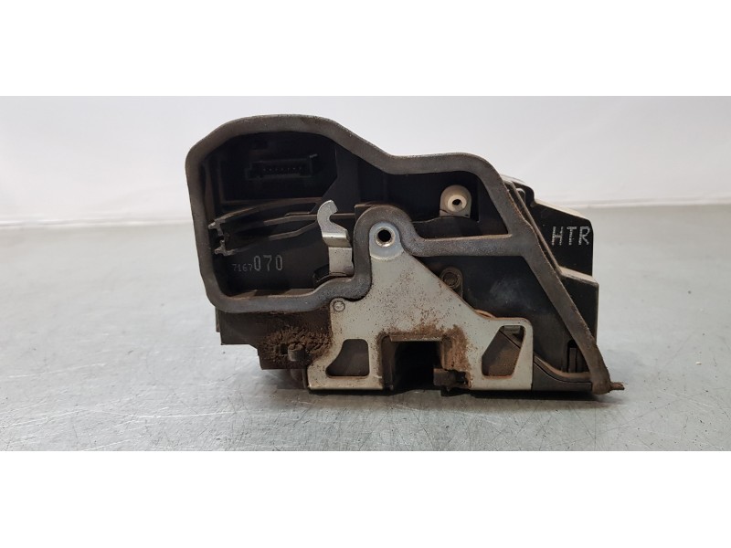 Recambio de cerradura puerta trasera derecha para bmw serie 1 berlina (e81/e87) 120d referencia OEM IAM 7167070   Recambio de cerradura puerta trasera derecha para bmw serie 1 berlina (e81/e87) 120d referencia OEM IAM 7167070