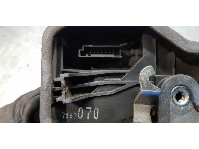 Recambio de cerradura puerta trasera derecha para bmw serie 1 berlina (e81/e87) 120d referencia OEM IAM 7167070   Recambio de cerradura puerta trasera derecha para bmw serie 1 berlina (e81/e87) 120d referencia OEM IAM 7167070