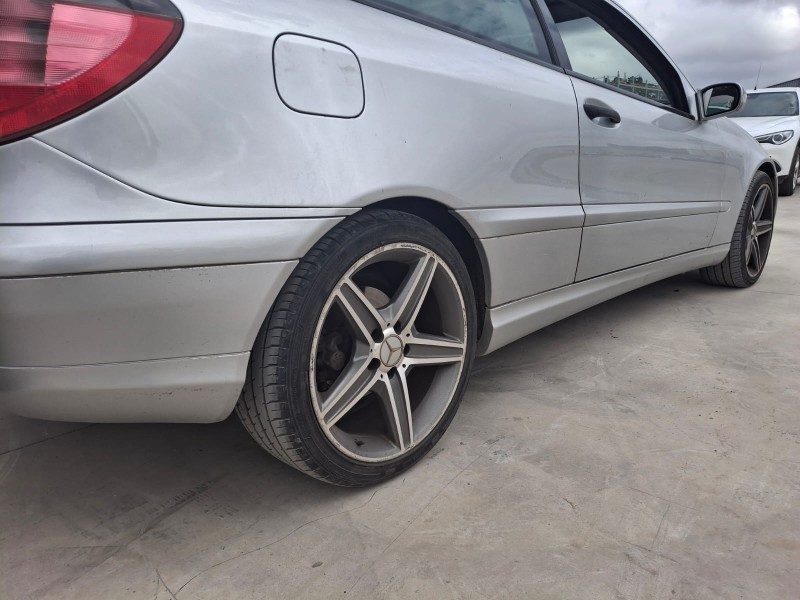 mercedes clase c (w203) sportcoupe del año 2005 mercedes clase c (w203) sportcoupe del año 2005