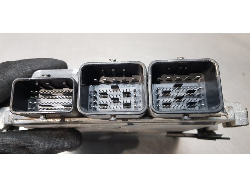 Recambio de centralita motor uce para ford c-max titanium referencia OEM IAM AV6112A650YJ  