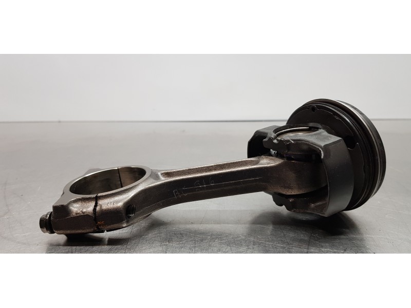 Recambio de piston para renault scenic iv grand zen referencia OEM IAM 120A16279R  