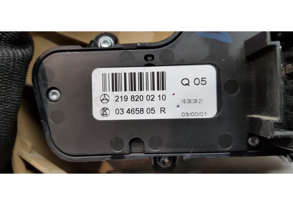 Recambio de interruptor de asiento para mercedes clase cls (w219) 350 cgi (219.357) referencia OEM IAM 2198200210  