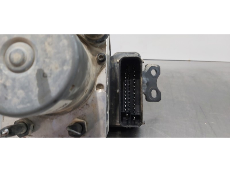 Recambio de abs para hyundai ix35 style awd referencia OEM IAM 589202Y350  