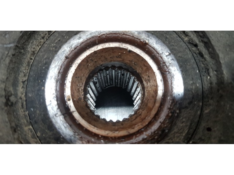 Recambio de mangueta delantera derecha para peugeot 5008 active referencia OEM IAM 1606631080  