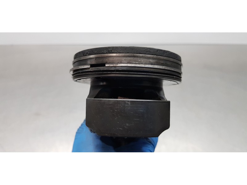 Recambio de piston para renault scenic iv grand zen referencia OEM IAM 120A16279R  