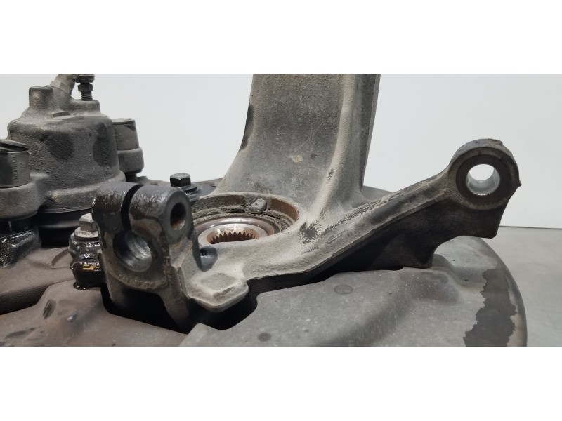 Recambio de mangueta delantera derecha para ford kuga (cbv) titanium referencia OEM IAM 1674670 8V413K170AD  Recambio de mangueta delantera derecha para ford kuga (cbv) titanium referencia OEM IAM 1674670 8V413K170AD