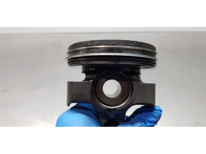 Recambio de piston para renault scenic iv grand zen referencia OEM IAM 120A16279R  