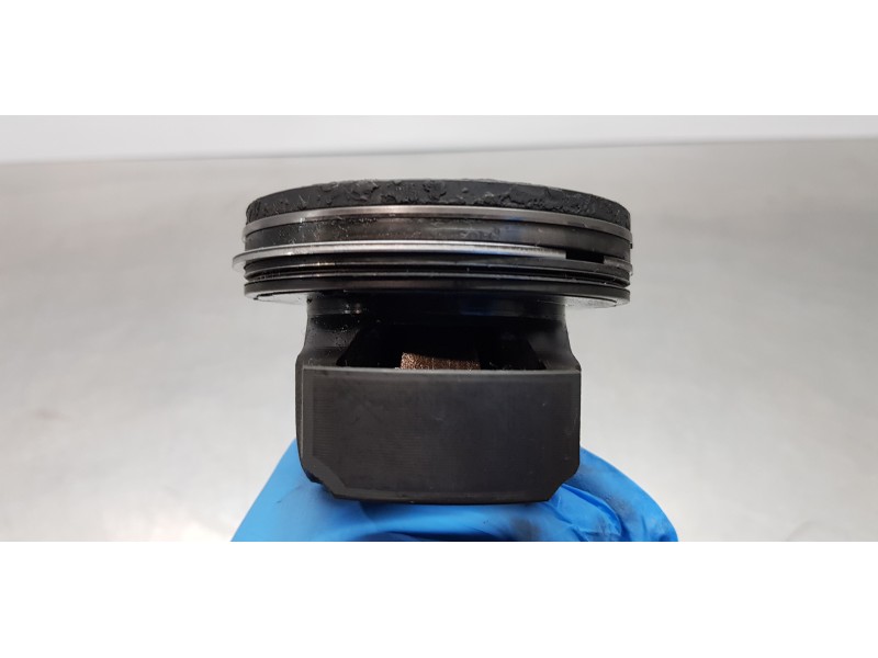 Recambio de piston para renault scenic iv grand zen referencia OEM IAM 120A16279R  